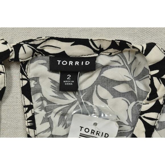 Torrid Women's Plus Size 2 Hi-Low Challis Halter Neck Dress Floral Viscose NWT - Picture 7 of 8